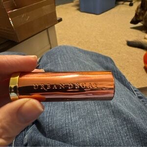 Urban Decay Lipstick-Fuel